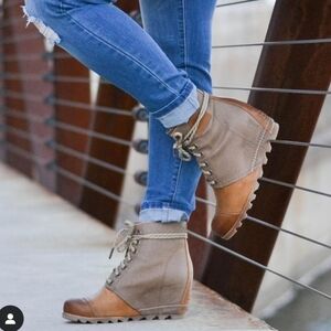Sorel 1964 Premium Wedge Bootie LL5214 WATERPROOF Canvas Leather Bootie Size 6.5